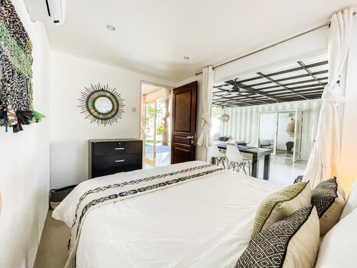 Villa Kotak Surfers Escape Reopening Rates Apply Now 塞隆贝拉纳克 外观 照片