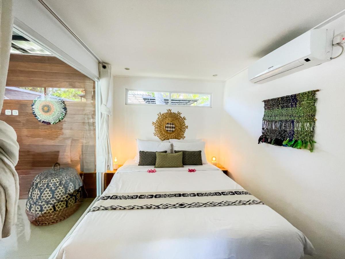 Villa Kotak Surfers Escape Reopening Rates Apply Now 塞隆贝拉纳克 外观 照片