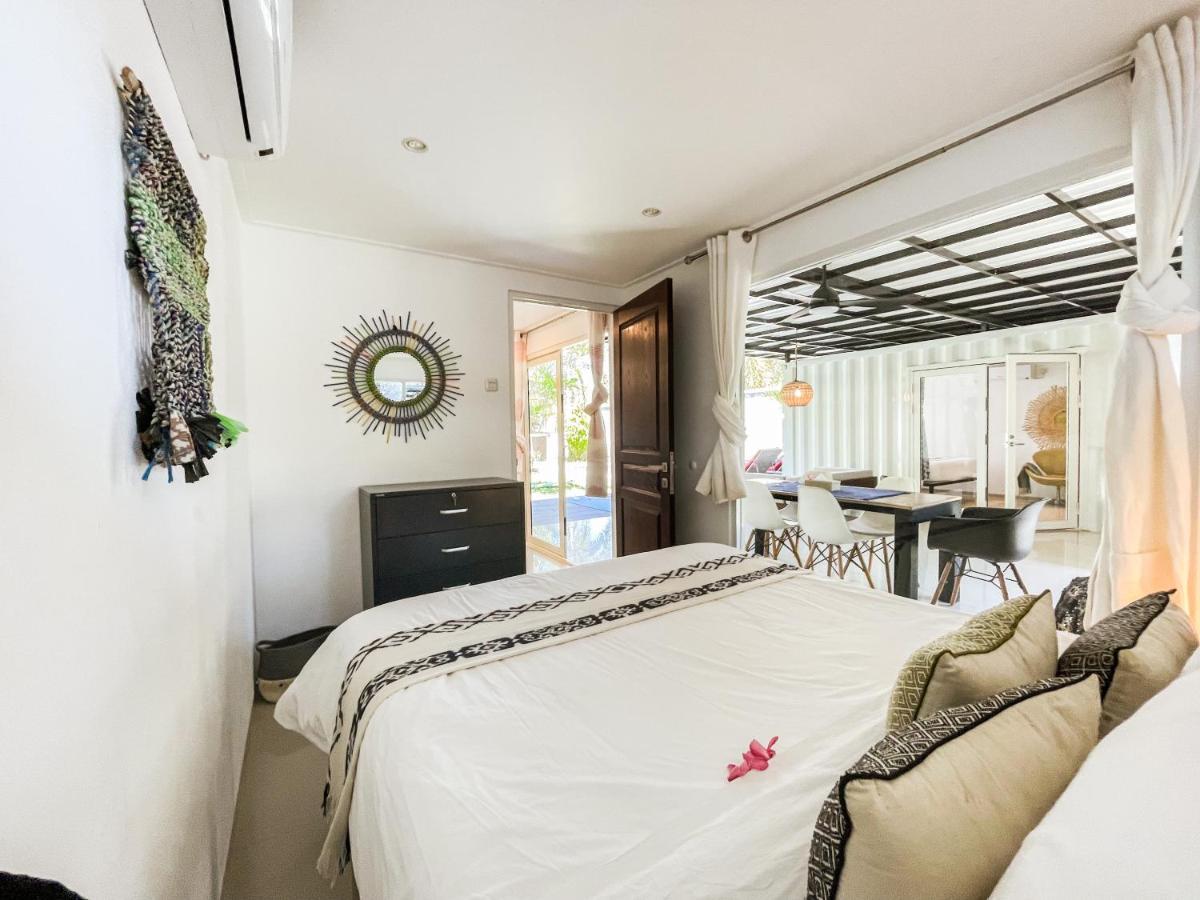 Villa Kotak Surfers Escape Reopening Rates Apply Now 塞隆贝拉纳克 外观 照片