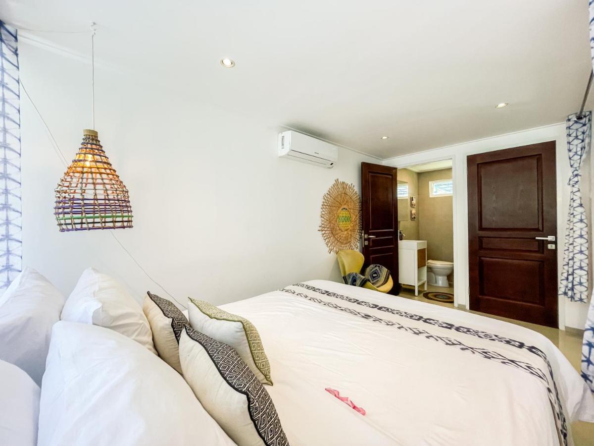 Villa Kotak Surfers Escape Reopening Rates Apply Now 塞隆贝拉纳克 外观 照片